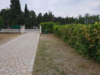 Апартаменты Apartments Cindrak Бар Апартаменты с 2 спальнями и видом на парк-1